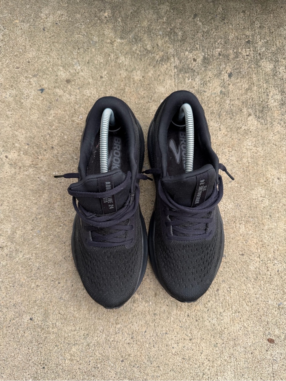 Brooks Adrenaline GTS 24 Womens Size 8.5 B Running Shoes Black Ebony 1204261B020 - Picture 10 of 12